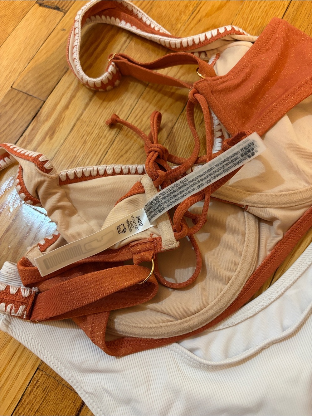 Underwire Bikini - Picture 3 of 4